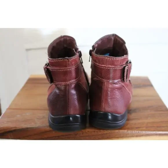 Women's Earth Origins Dayton Suede Buckle Accent Ankle Boot/Bottie Size 8 1/2 - Picture 4 of 8